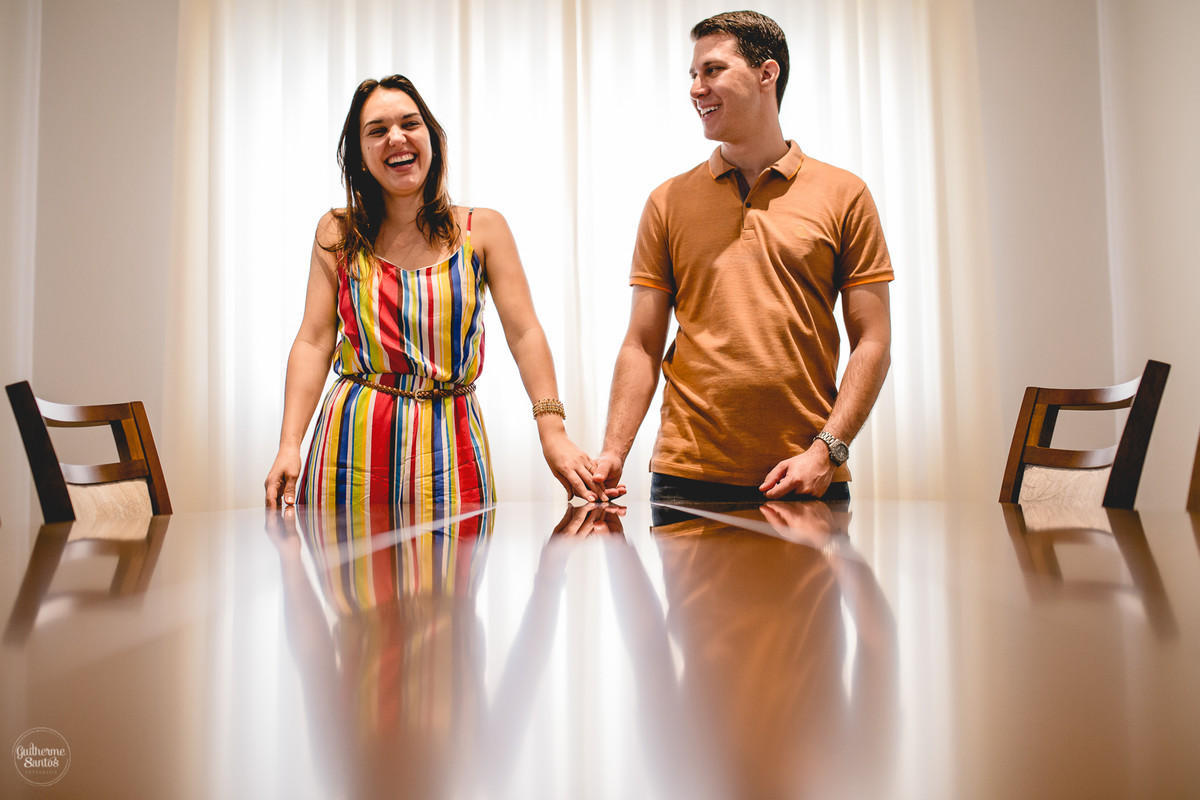 Ensaio pré casamento de Guilherme Santos Fotografia que rolou na cidade de Jaú – SP na própria casa do casal, fotografamos dias antes de seu casamento, dia maravilho com pessoas felizes