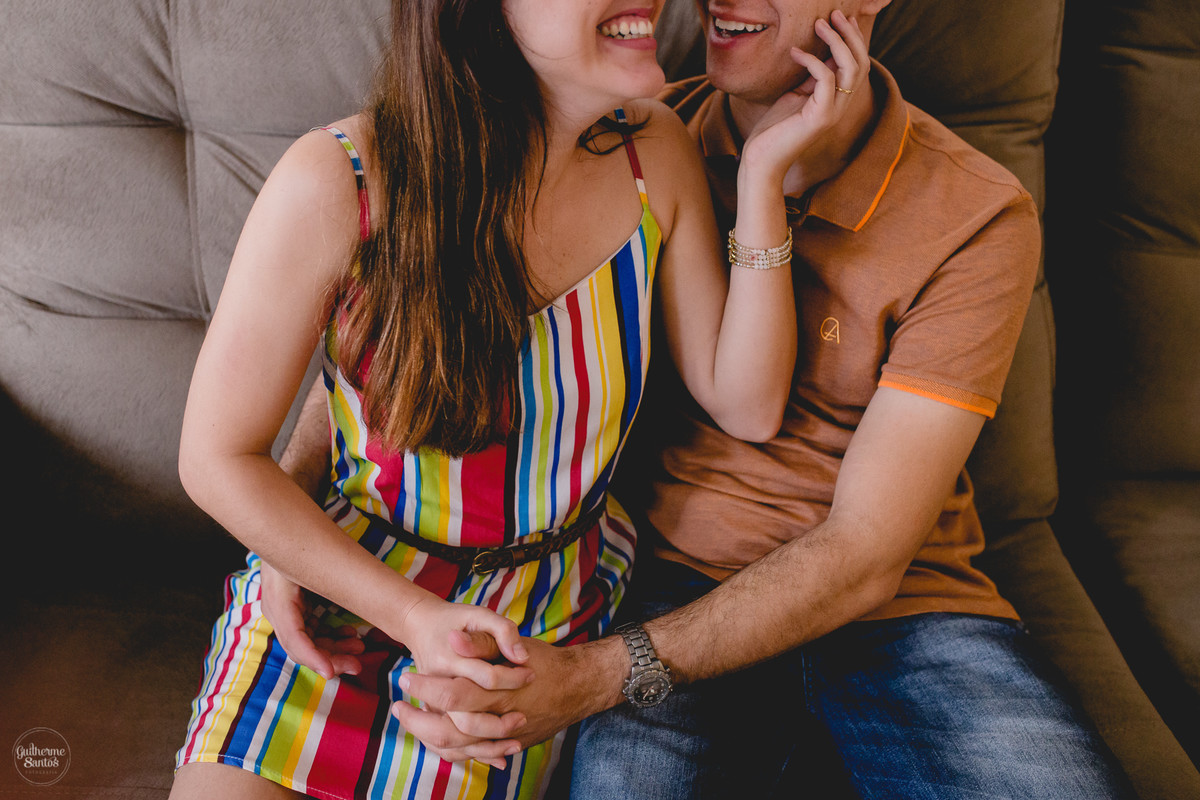 Ensaio pré casamento de Guilherme Santos Fotografia que rolou na cidade de Jaú – SP na própria casa do casal, fotografamos dias antes de seu casamento, dia maravilho com pessoas felizes
