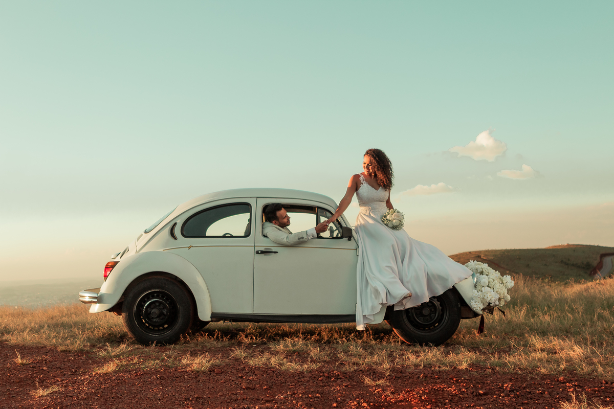fotografia_casamentos_BH_ensaio_casal_fusca