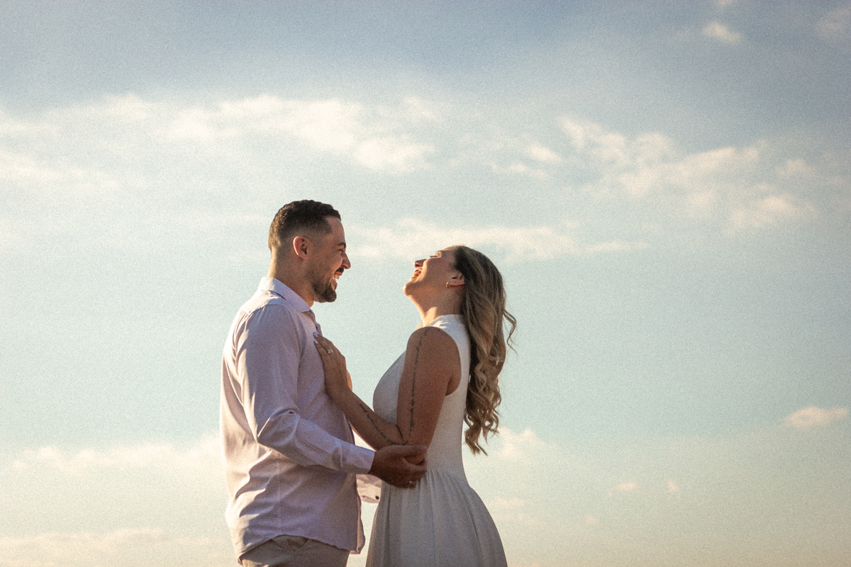 Gabi e Smalley em ensaio pré-wedding na Serra do Rola-Moça