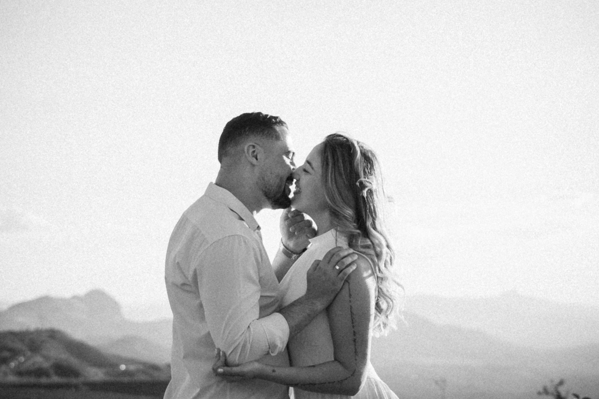 Ensaio pré-wedding ao ar livre em Minas Gerais