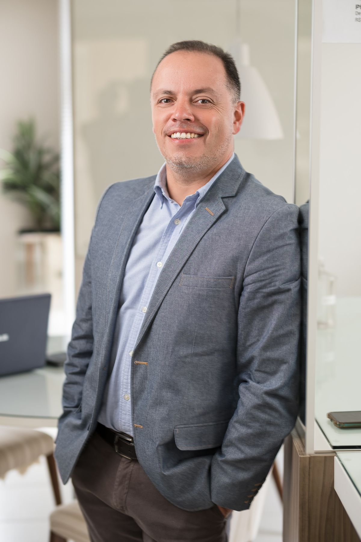 Daniel Fernandes  -  Consultoria Empresarial