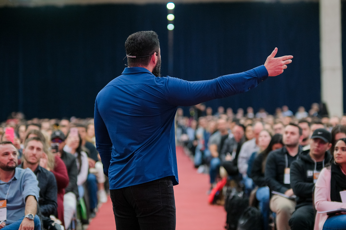 Evento: Propósito, Atitude e Riqueza com Wendell Carvalho e Karina Peloi em Curitiba