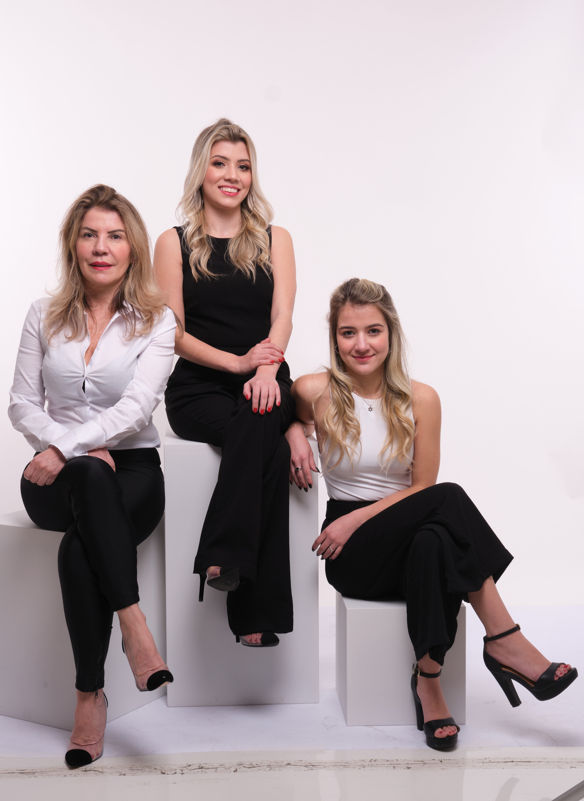 Dra. Aline Zengiski - Cirurgiã Dentista