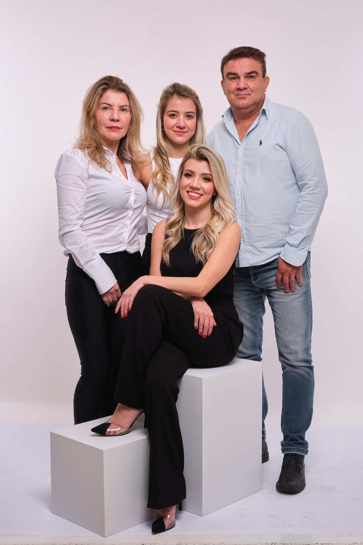 Dra. Aline Zengiski - Cirurgiã Dentista