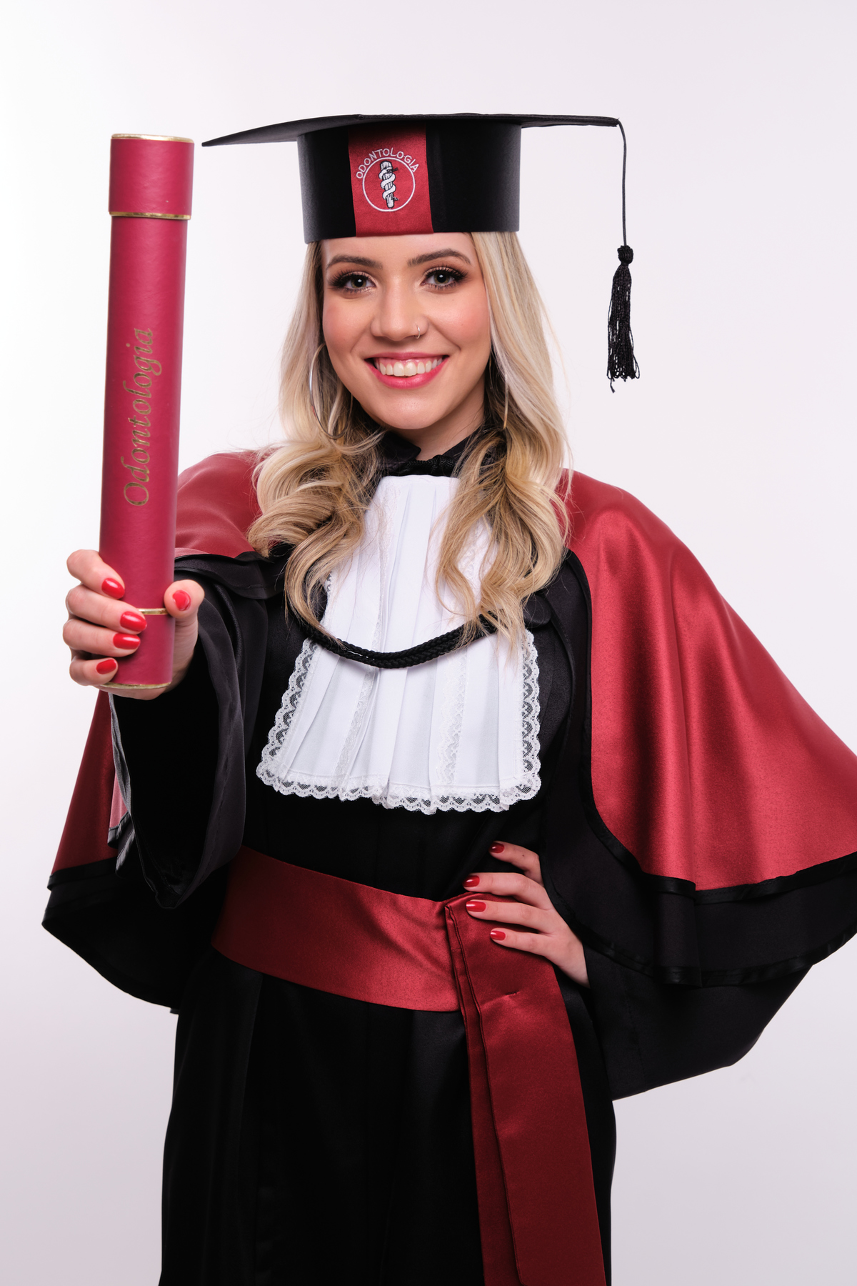 Dra. Aline Zengiski - Cirurgiã Dentista