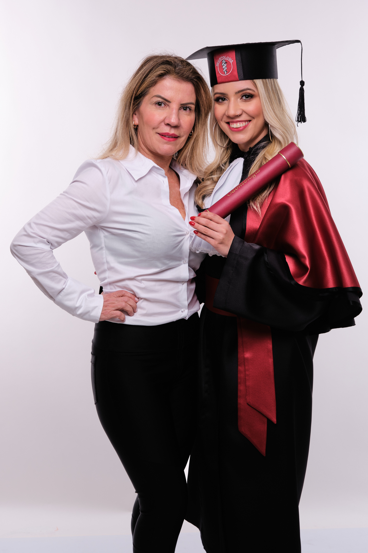 Dra. Aline Zengiski - Cirurgiã Dentista