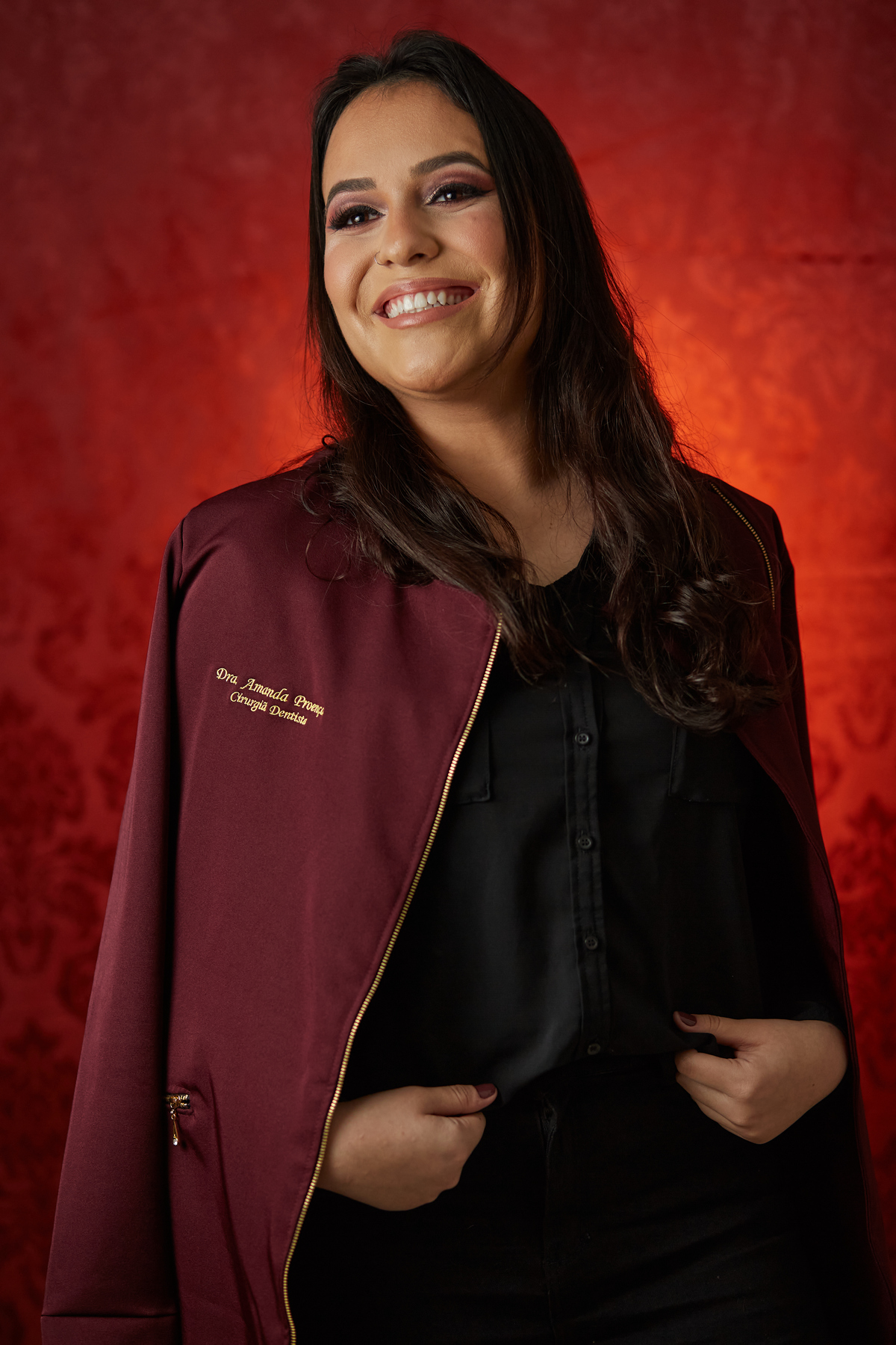 Dra. Amanda Proença - Cirurgiã Dentista - Universidade Tuiuti do Parana