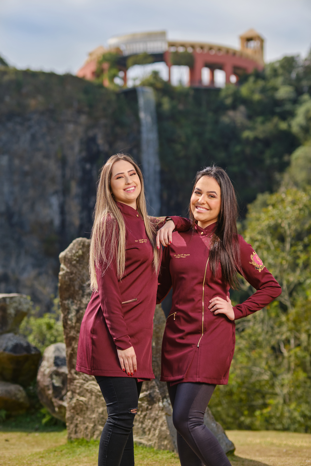 Dra. Amanda Proença - Cirurgiã Dentista - Universidade Tuiuti do Parana