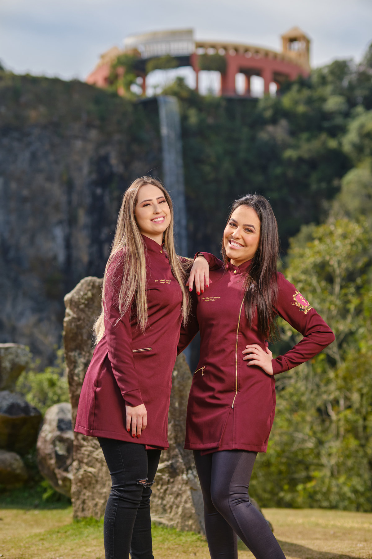 Dra. Amanda Proença - Cirurgiã Dentista - Universidade Tuiuti do Parana