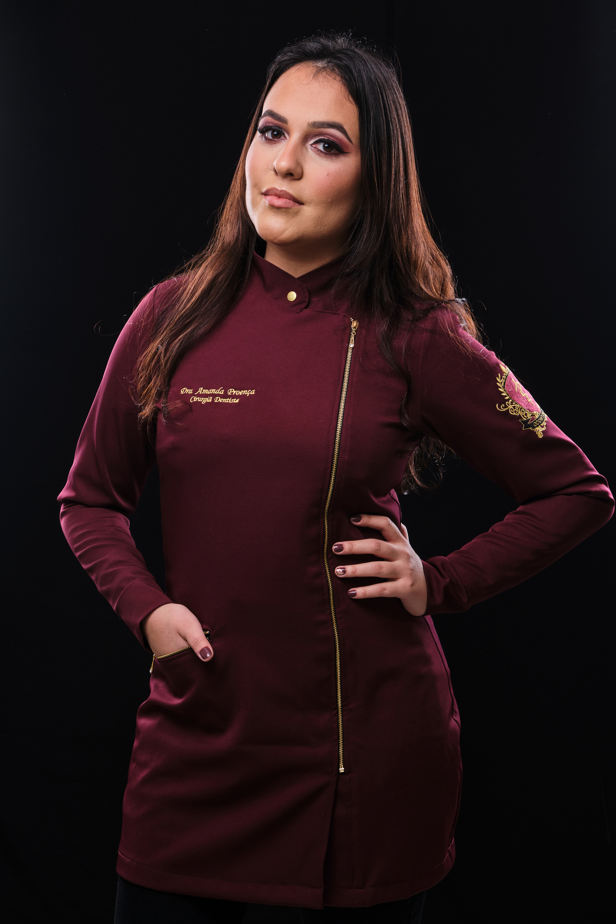 Dra. Amanda Proença - Cirurgiã Dentista - Universidade Tuiuti do Parana