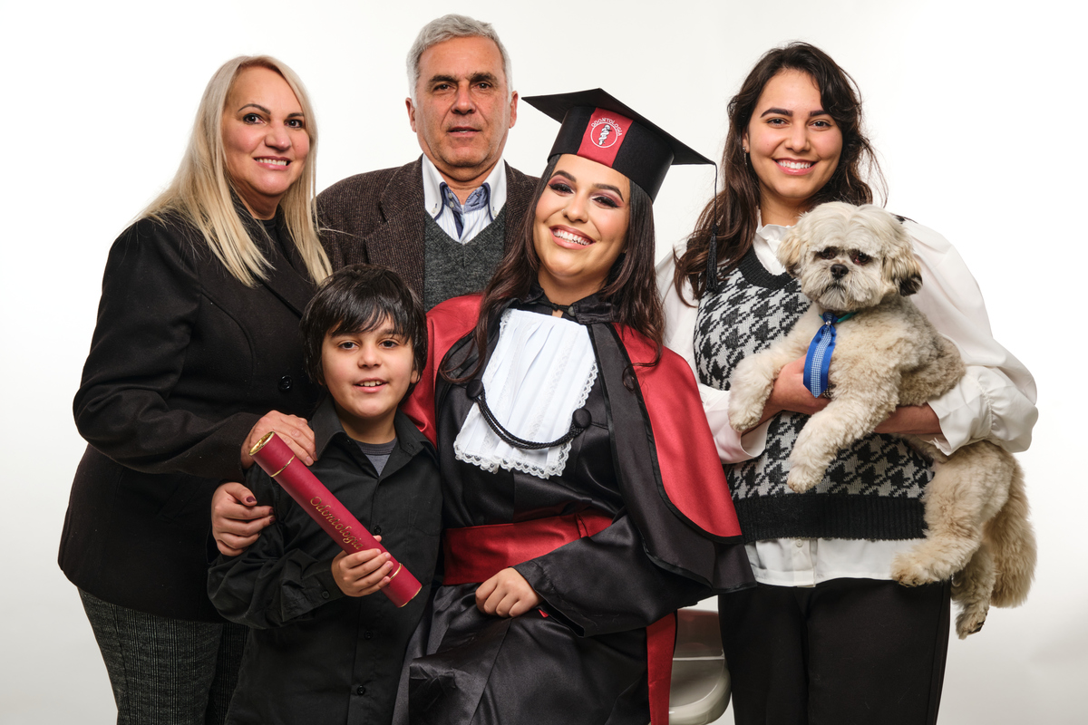 Dra. Amanda Proença - Cirurgiã Dentista - Universidade Tuiuti do Parana