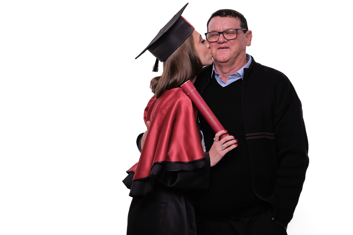 Dra. Ana Caroline Gaio  - Cirurgião Dentista - Universidade Tuiuti do Parana