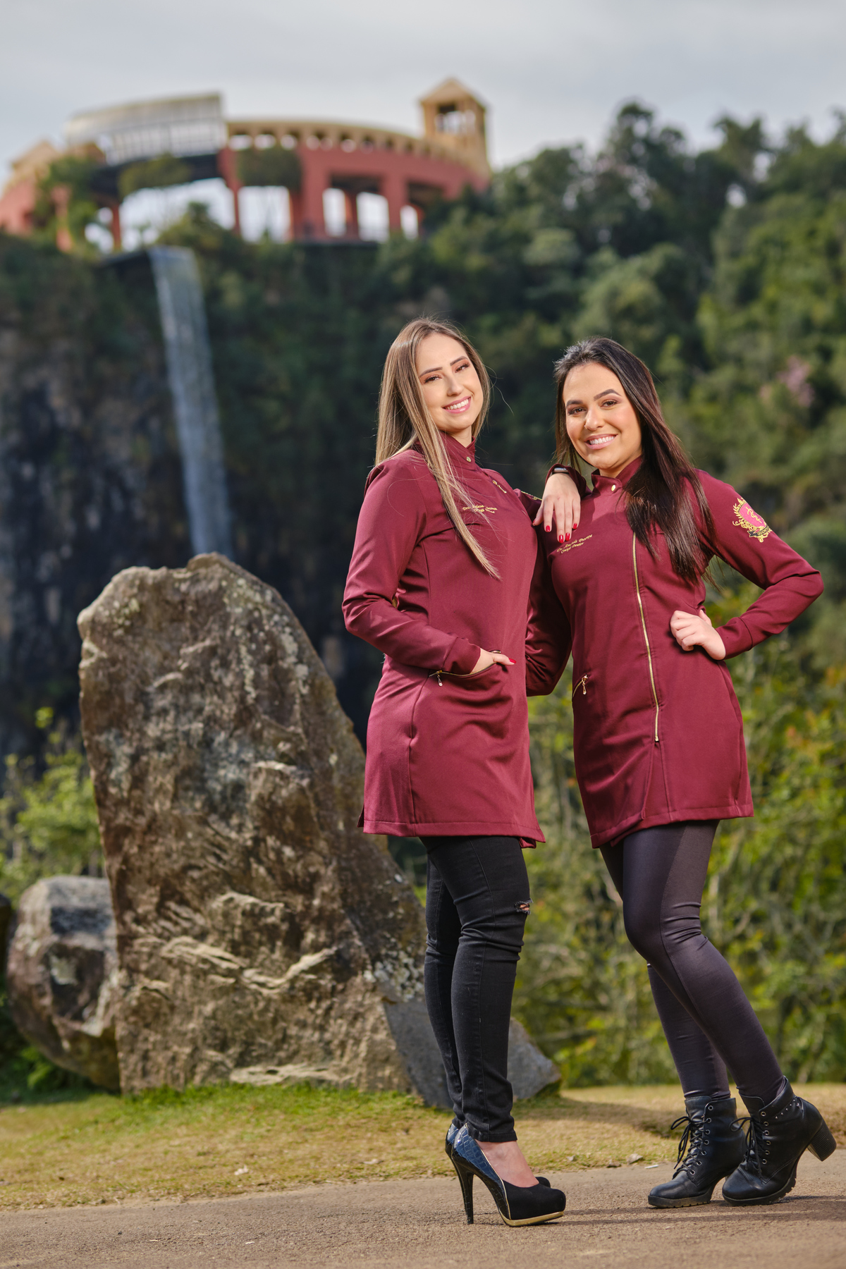 Dra. Aɴᴅʀᴇssᴀ Gᴜɪᴇssᴍᴀɴ - Cirurgiã Dentista - Universidade Tuiuti do Parana