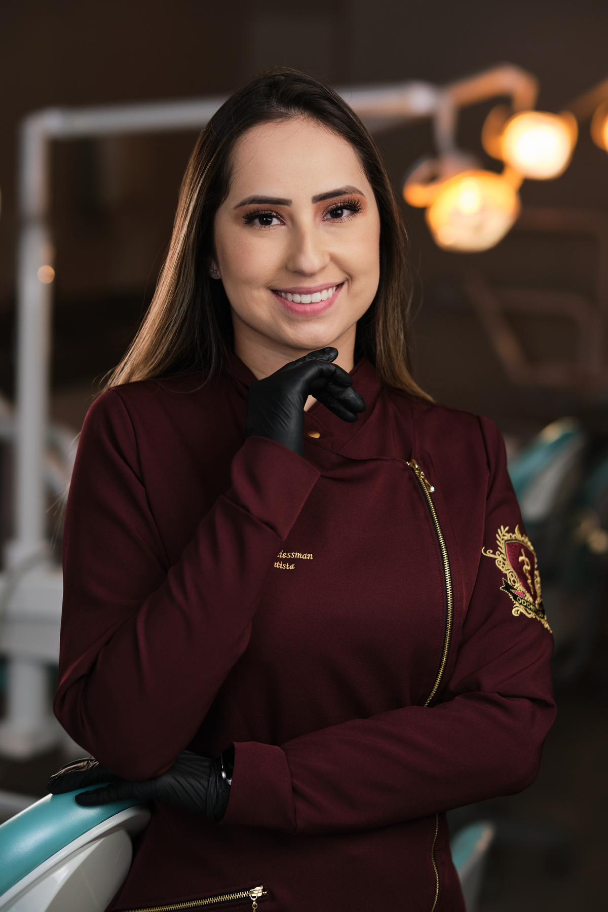 Dra. Aɴᴅʀᴇssᴀ Gᴜɪᴇssᴍᴀɴ - Cirurgiã Dentista - Universidade Tuiuti do Parana