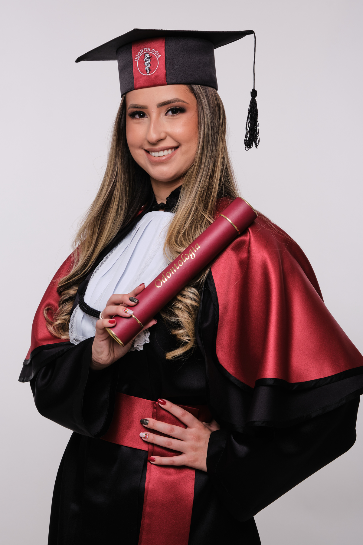 Dra. Aɴᴅʀᴇssᴀ Gᴜɪᴇssᴍᴀɴ - Cirurgiã Dentista - Universidade Tuiuti do Parana