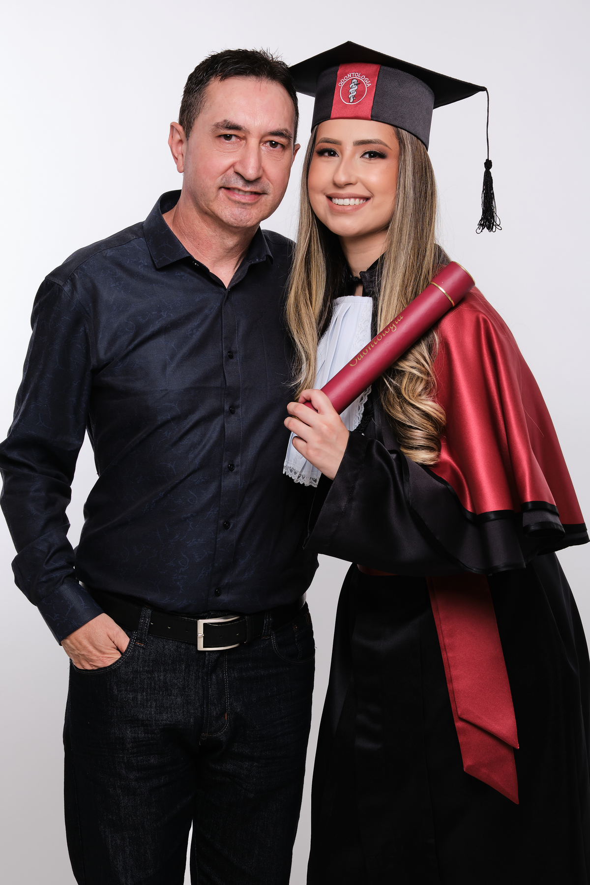 Dra. Aɴᴅʀᴇssᴀ Gᴜɪᴇssᴍᴀɴ - Cirurgiã Dentista - Universidade Tuiuti do Parana