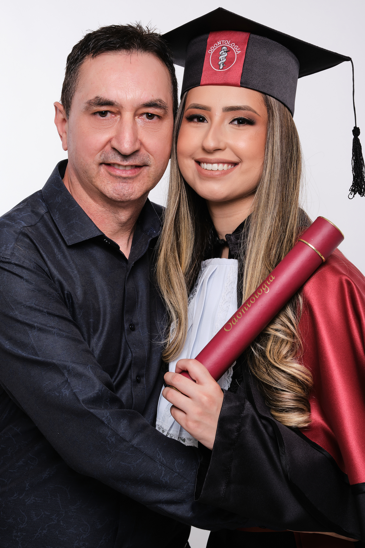 Dra. Aɴᴅʀᴇssᴀ Gᴜɪᴇssᴍᴀɴ - Cirurgiã Dentista - Universidade Tuiuti do Parana