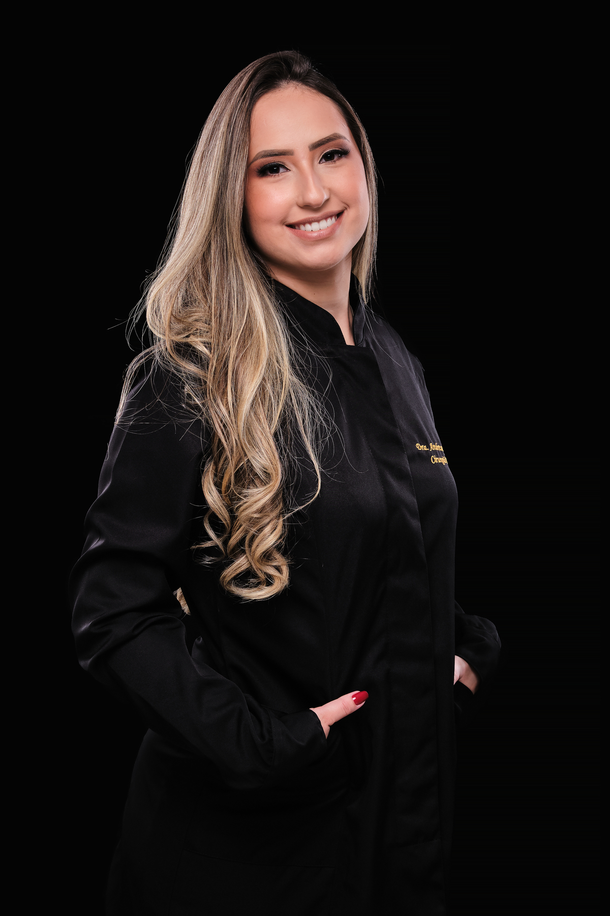 Dra. Aɴᴅʀᴇssᴀ Gᴜɪᴇssᴍᴀɴ - Cirurgiã Dentista - Universidade Tuiuti do Parana