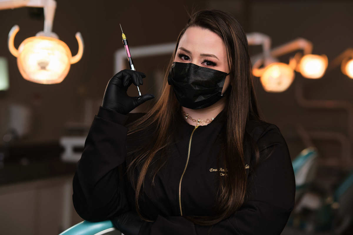 Dra. Andressa Papalardo - Cirurgiã Dentista - Universidade Tuiuti do Parana