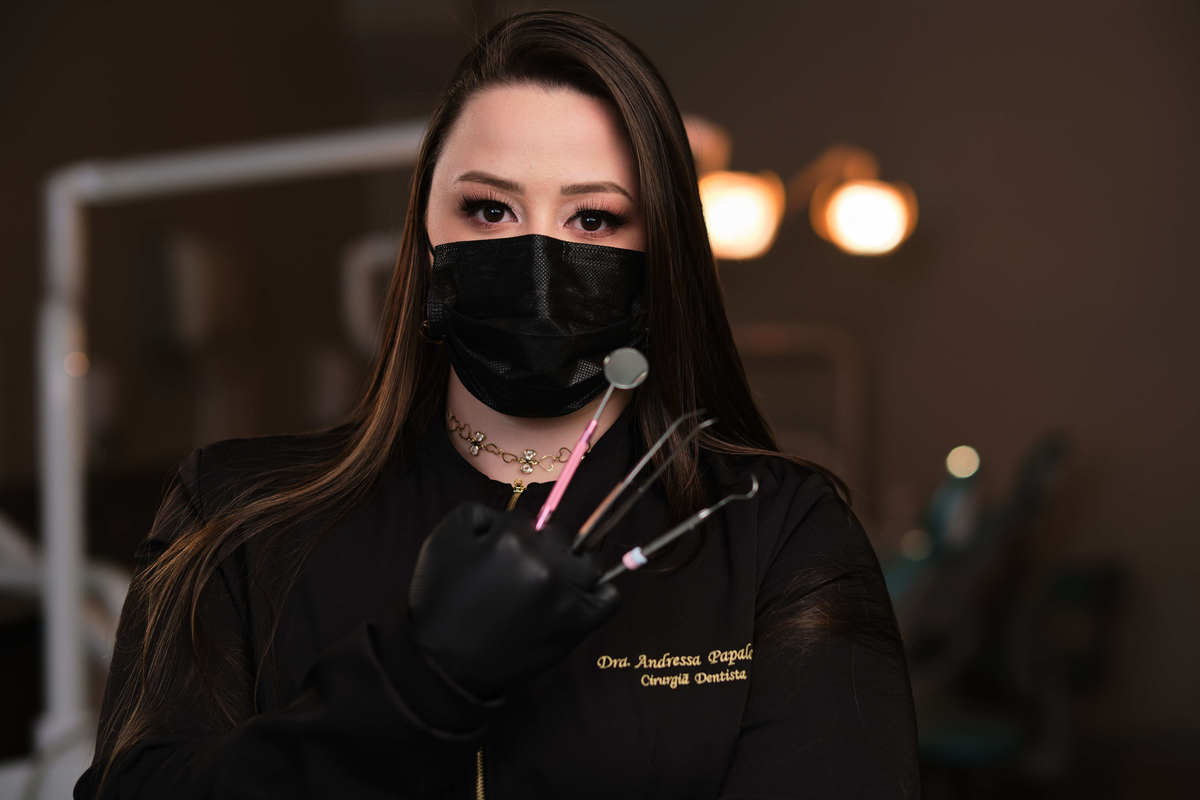 Dra. Andressa Papalardo - Cirurgiã Dentista - Universidade Tuiuti do Parana