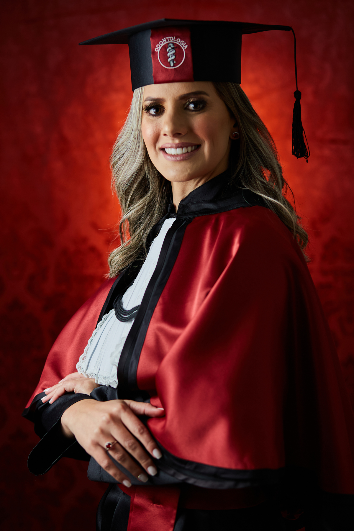 Dra.Fabiana Assis - Cirurgiã Dentista - Universidade Tuiuti do Parana