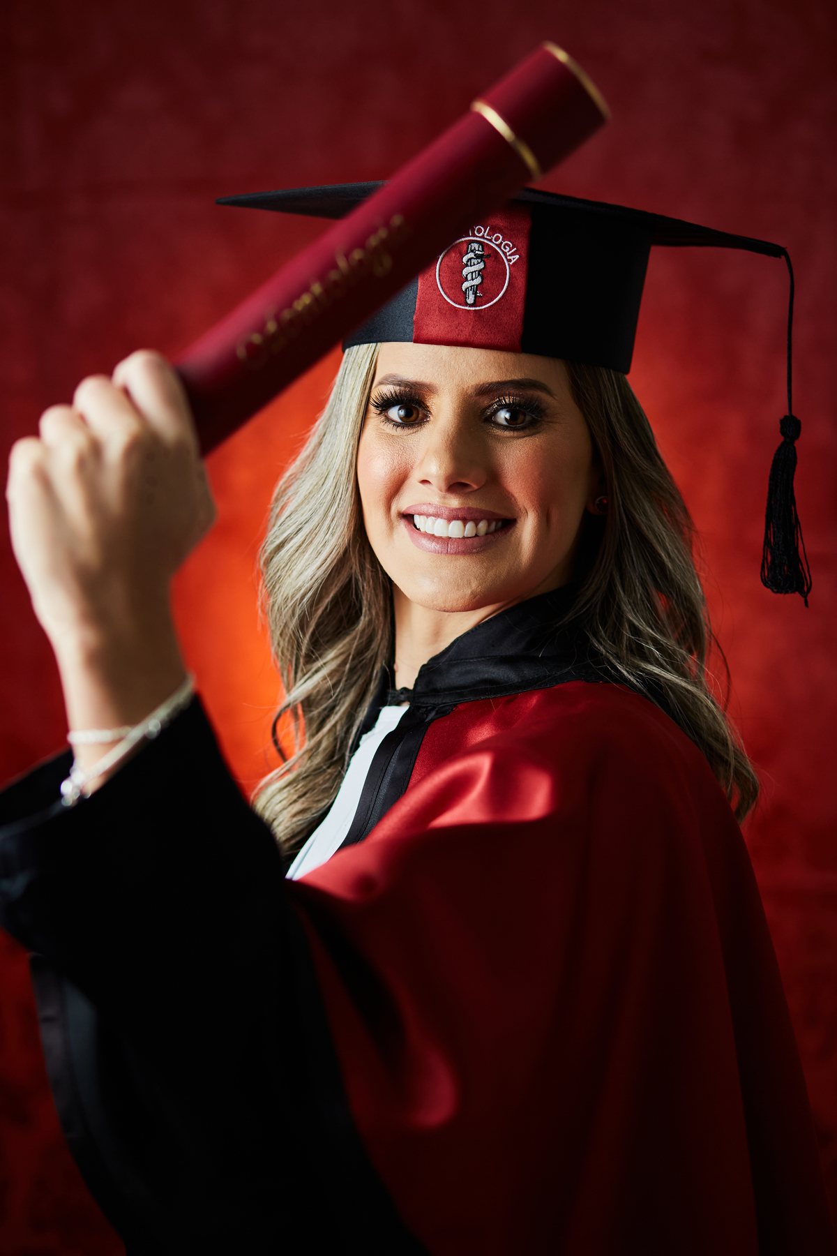 Dra.Fabiana Assis - Cirurgiã Dentista - Universidade Tuiuti do Parana