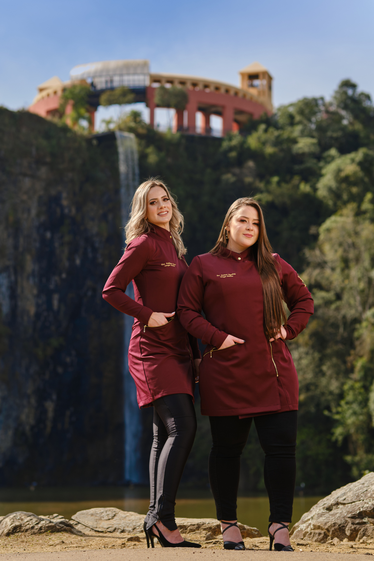 Dra.Fabiana Assis - Cirurgiã Dentista - Universidade Tuiuti do Parana