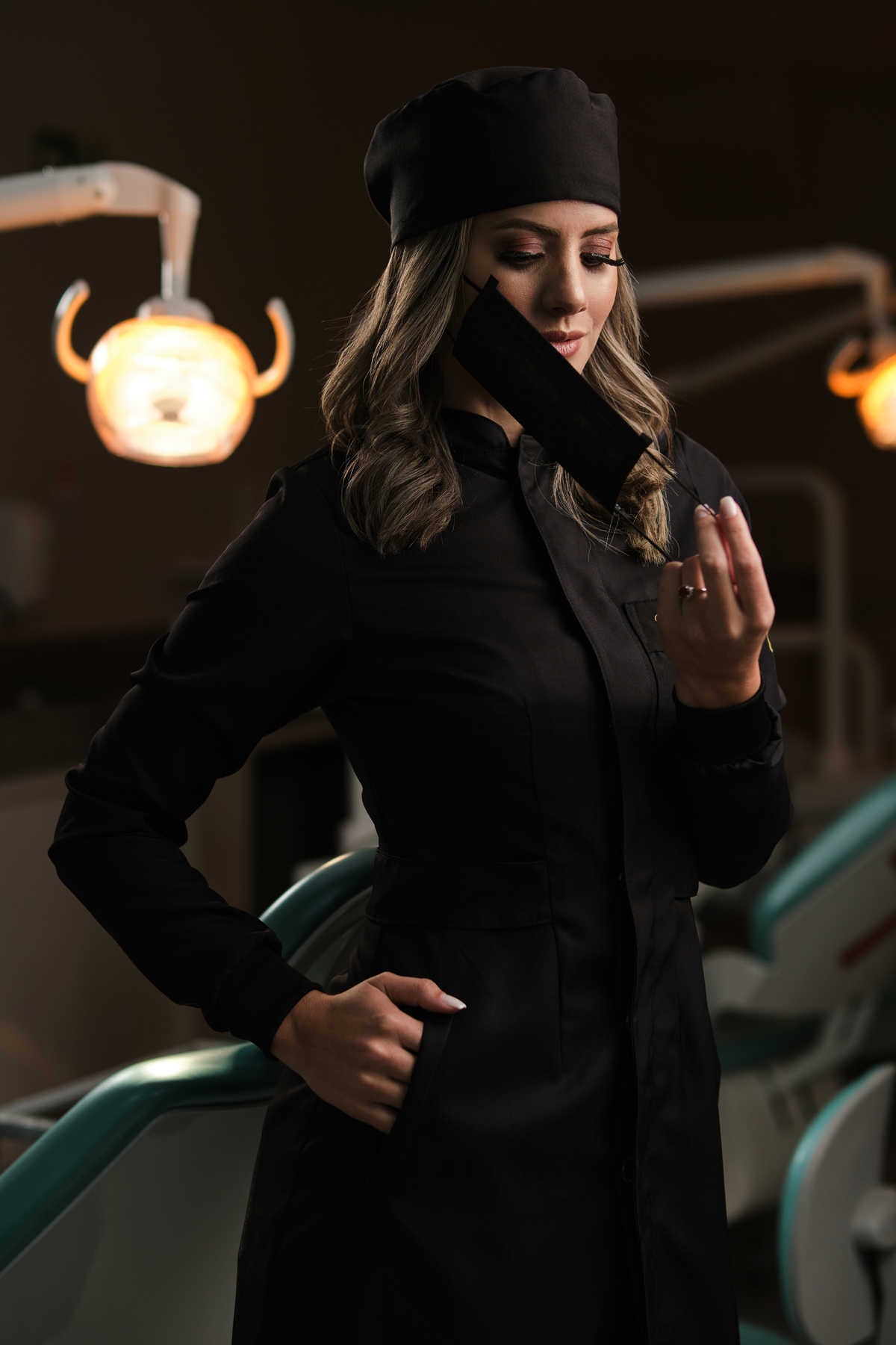 Dra.Fabiana Assis - Cirurgiã Dentista - Universidade Tuiuti do Parana