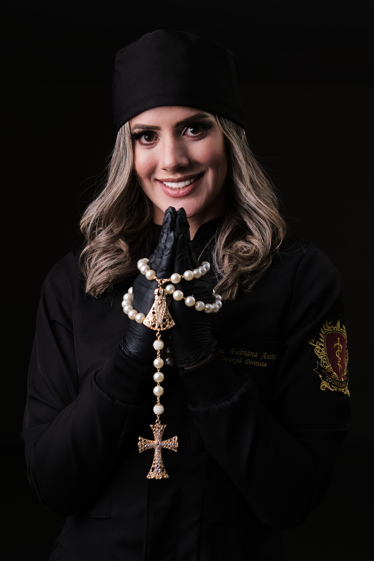 Dra.Fabiana Assis - Cirurgiã Dentista - Universidade Tuiuti do Parana