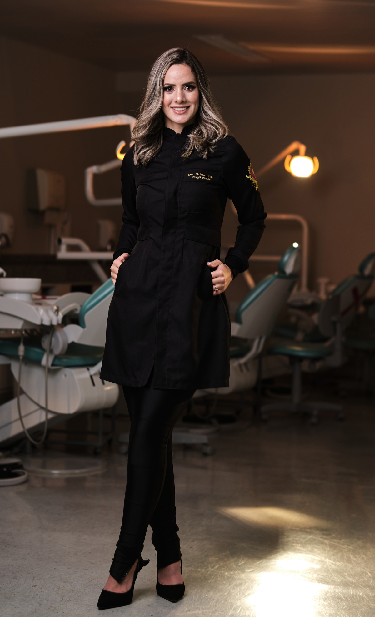 Dra.Fabiana Assis - Cirurgiã Dentista - Universidade Tuiuti do Parana