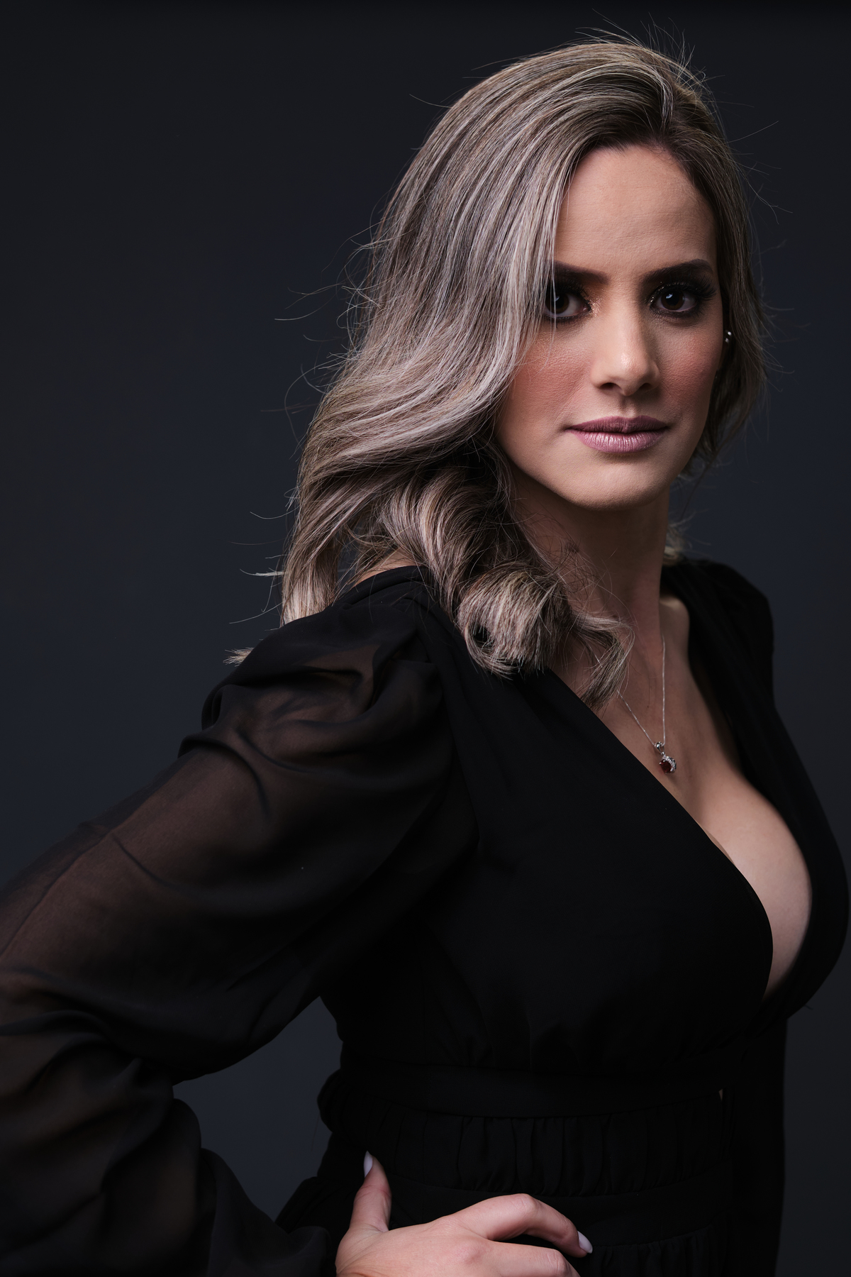 Dra.Fabiana Assis - Cirurgiã Dentista - Universidade Tuiuti do Parana