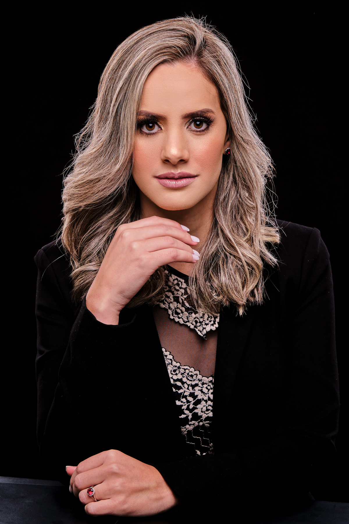 Dra.Fabiana Assis - Cirurgiã Dentista - Universidade Tuiuti do Parana