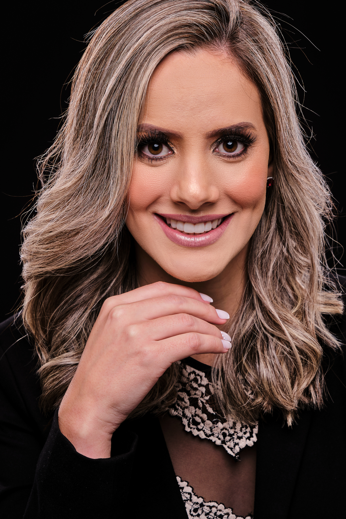 Dra.Fabiana Assis - Cirurgiã Dentista - Universidade Tuiuti do Parana