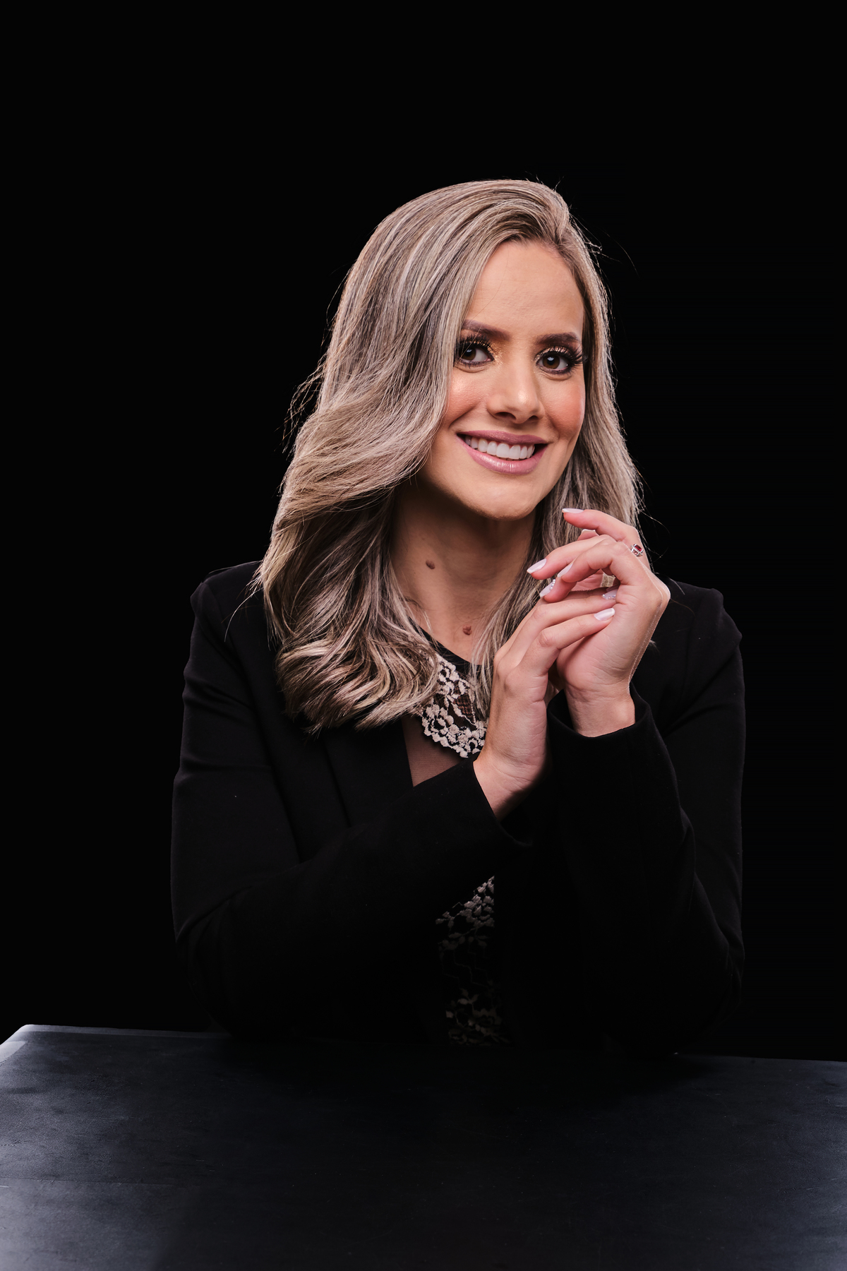 Dra.Fabiana Assis - Cirurgiã Dentista - Universidade Tuiuti do Parana