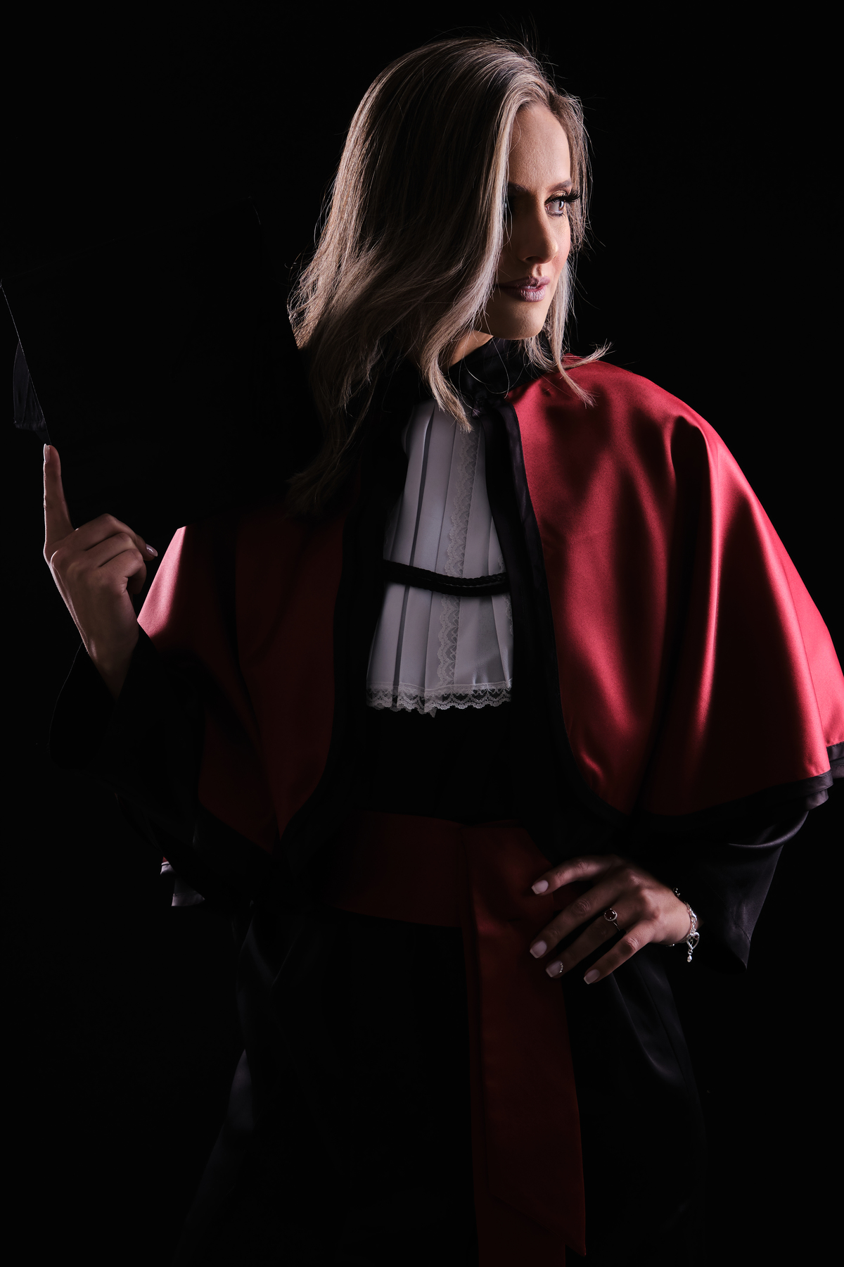 Dra.Fabiana Assis - Cirurgiã Dentista - Universidade Tuiuti do Parana