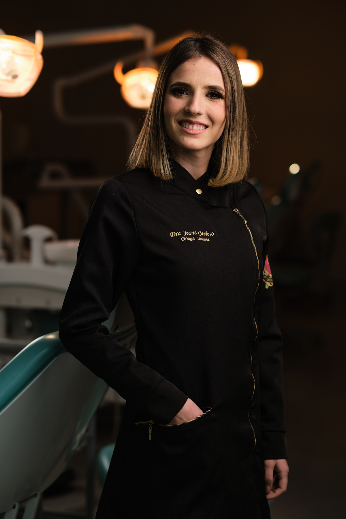 Dra. Jeane Cardoso - Cirurgiã Dentista - Universidade Tuiuti do Parana