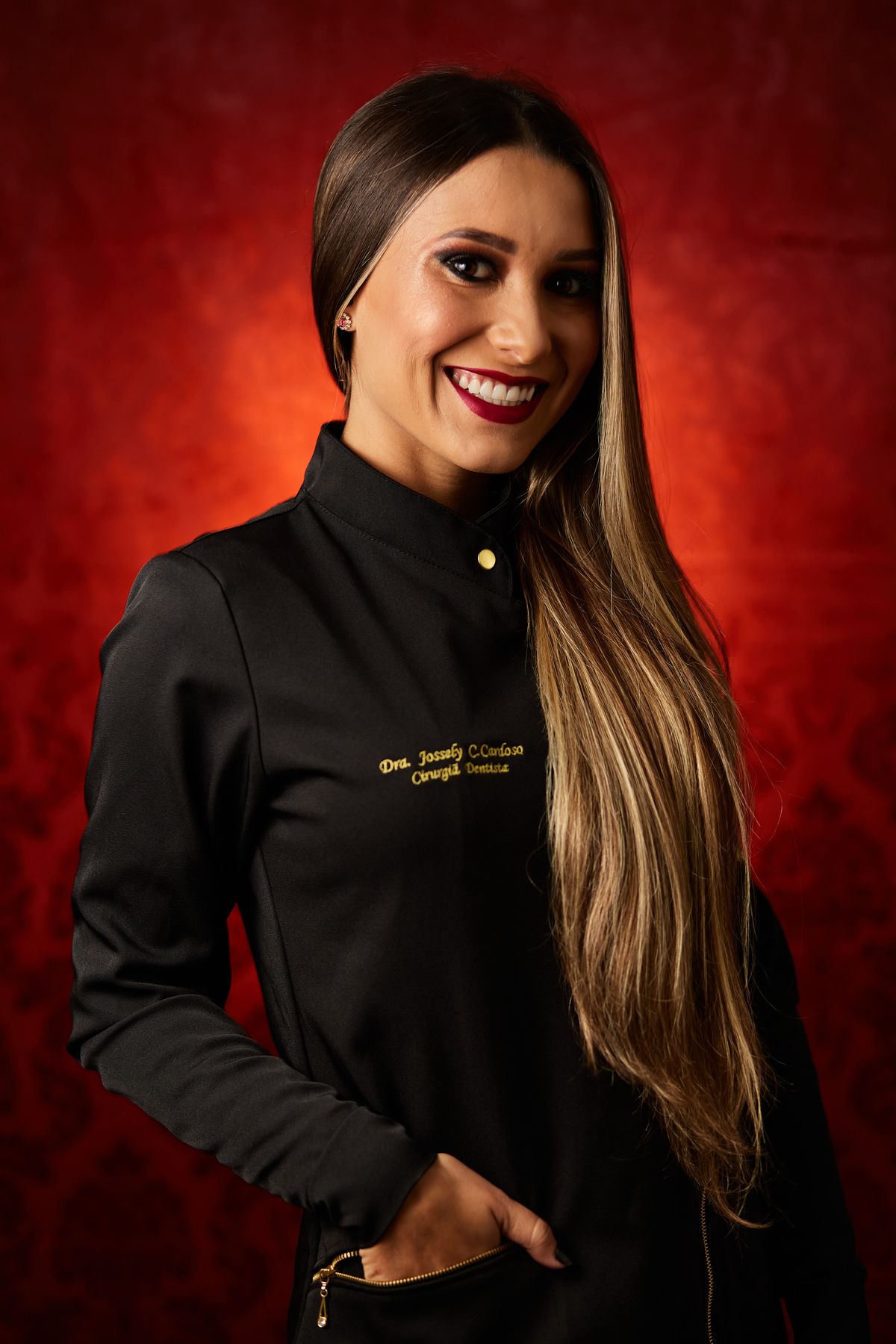 Dra. Jossely Cardoso - Cirurgiã Dentista - Universidade Tuiuti do Parana