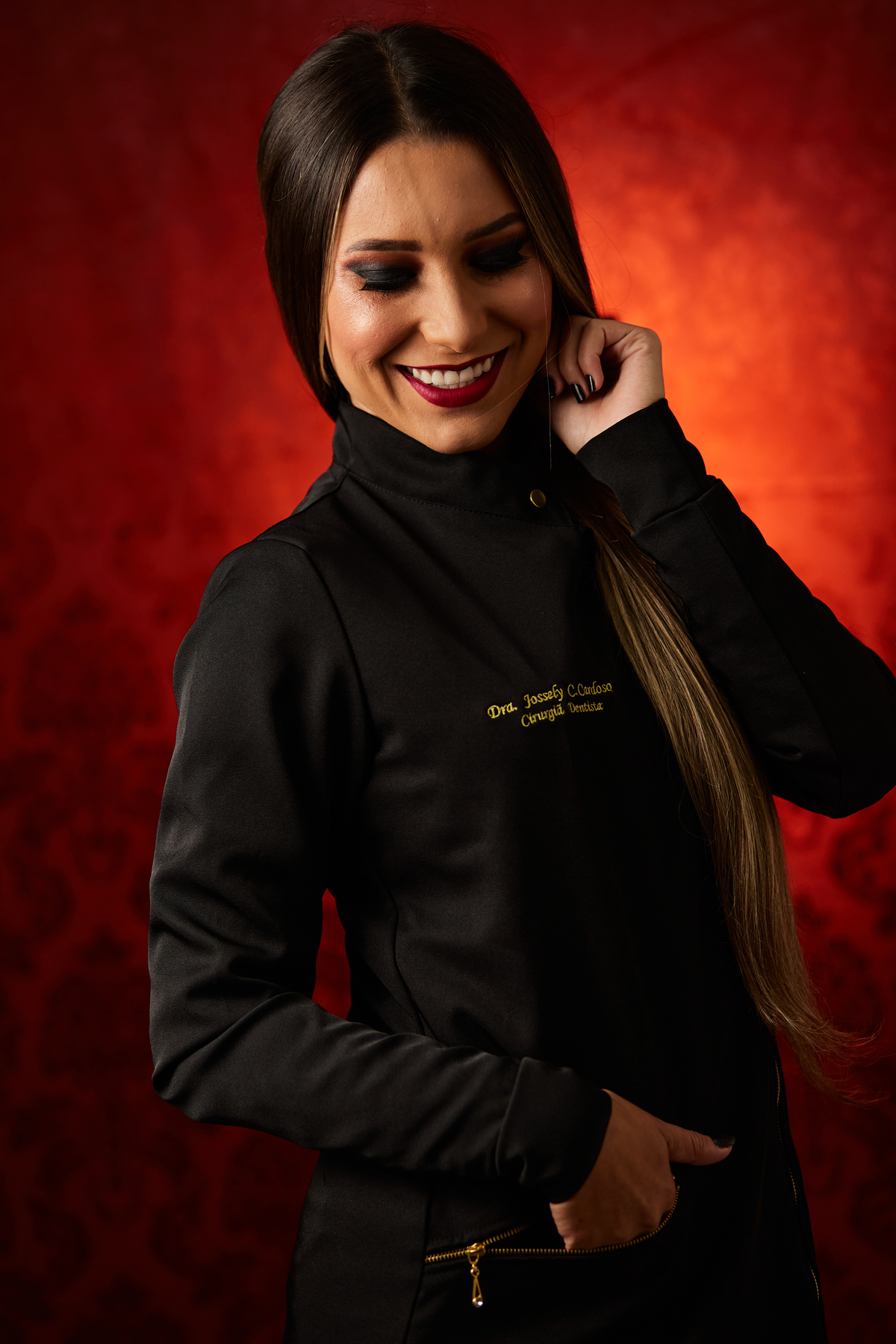 Dra. Jossely Cardoso - Cirurgiã Dentista - Universidade Tuiuti do Parana