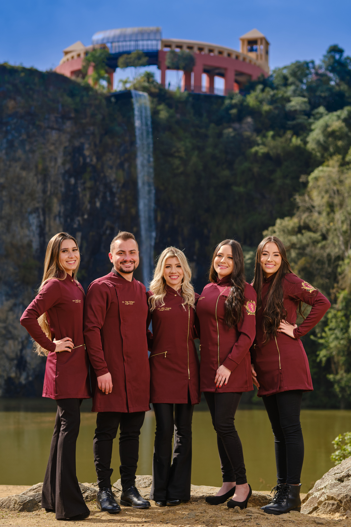 Dra. Jossely Cardoso - Cirurgiã Dentista - Universidade Tuiuti do Parana