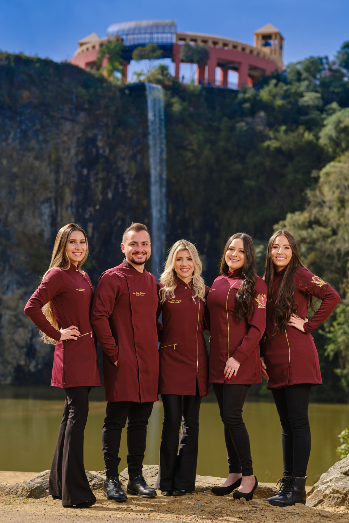 Dra. Jossely Cardoso - Cirurgiã Dentista - Universidade Tuiuti do Parana