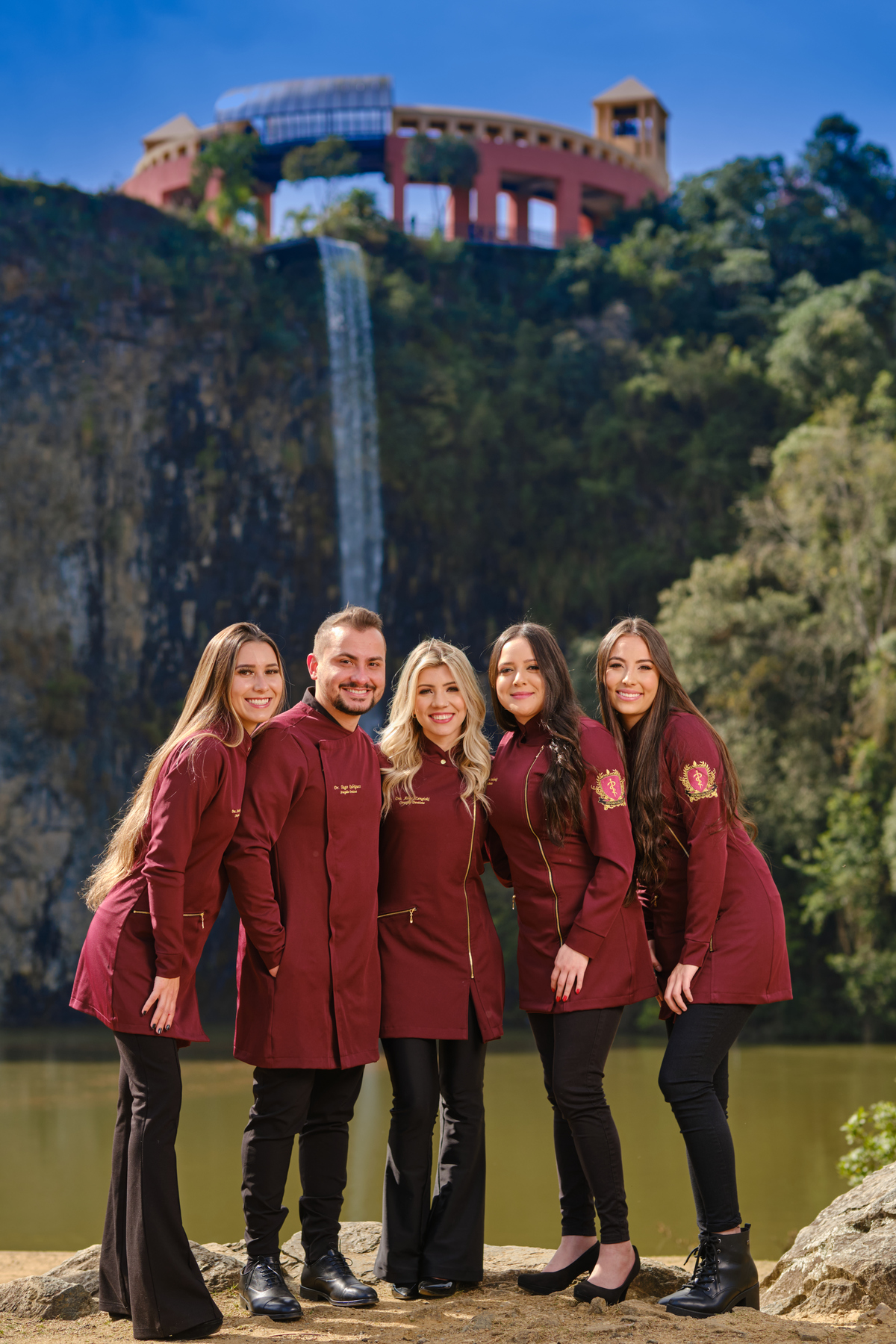 Dra. Jossely Cardoso - Cirurgiã Dentista - Universidade Tuiuti do Parana