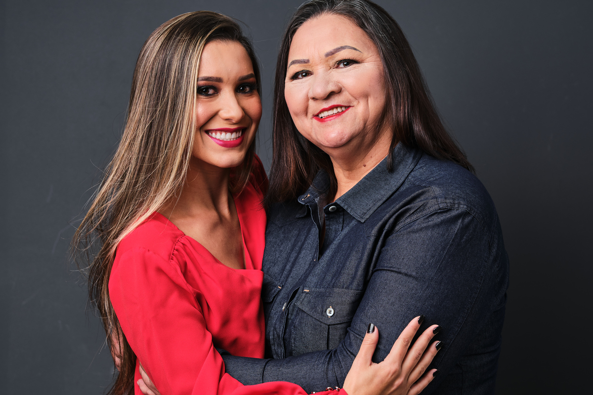 Dra. Jossely Cardoso - Cirurgiã Dentista - Universidade Tuiuti do Parana