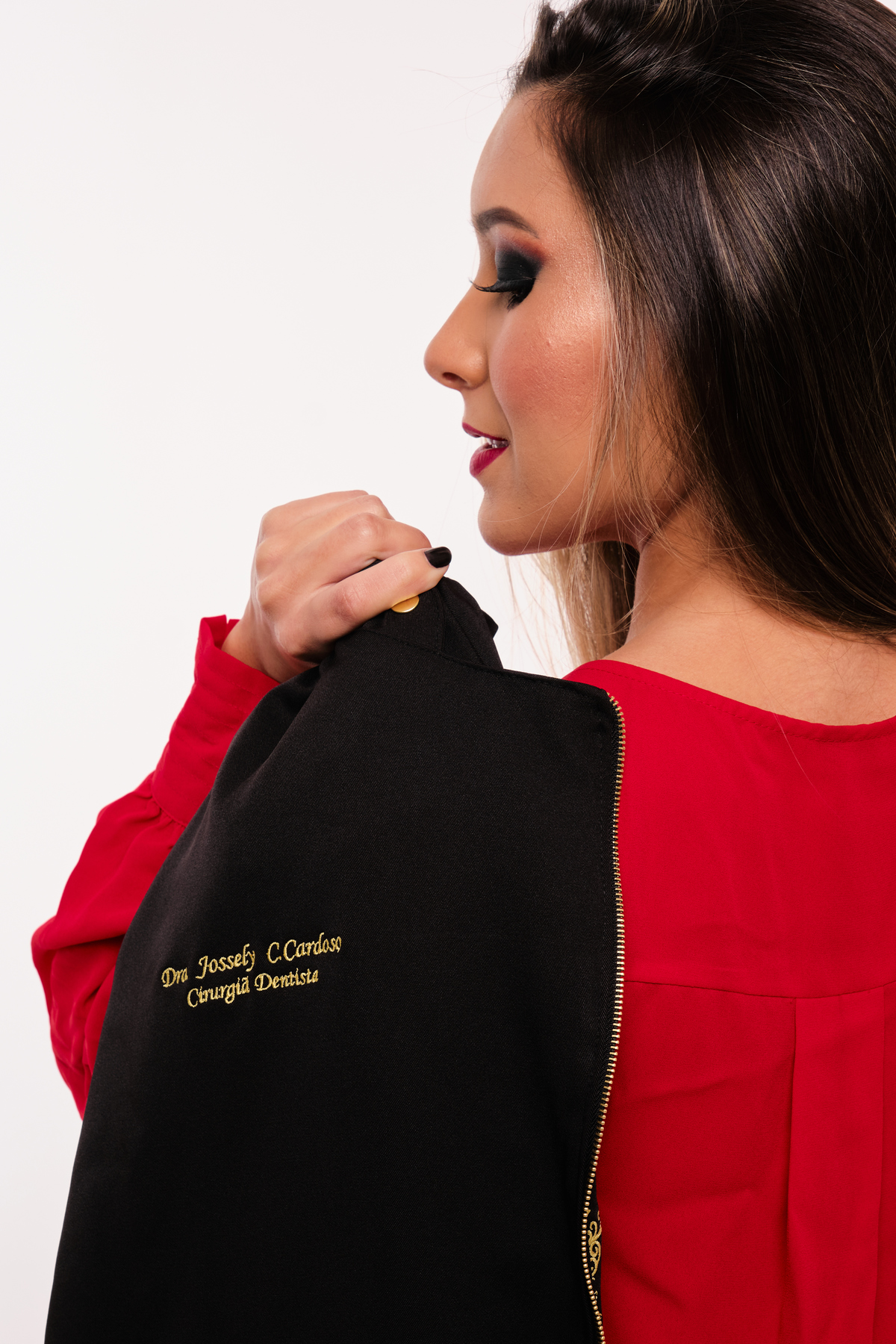 Dra. Jossely Cardoso - Cirurgiã Dentista - Universidade Tuiuti do Parana