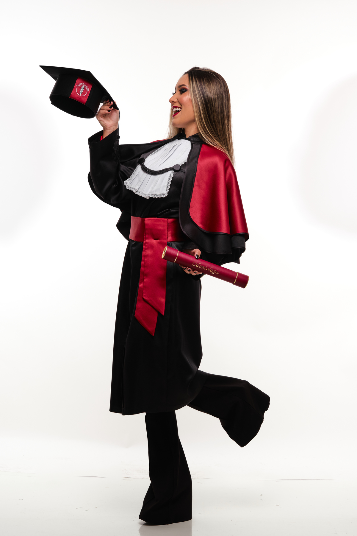 Dra. Jossely Cardoso - Cirurgiã Dentista - Universidade Tuiuti do Parana