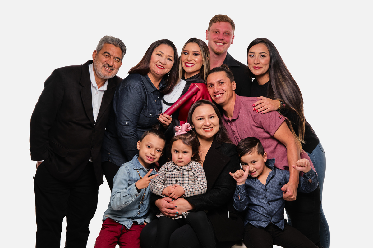 Dra. Jossely Cardoso - Cirurgiã Dentista - Universidade Tuiuti do Parana