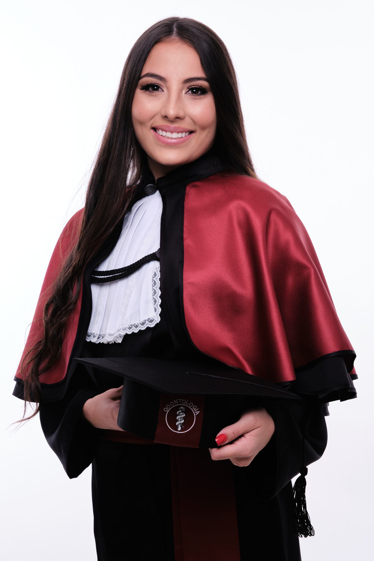 Dra. Leticia Bigas - Cirurgiã Dentista - Universidade Tuiuti do Parana