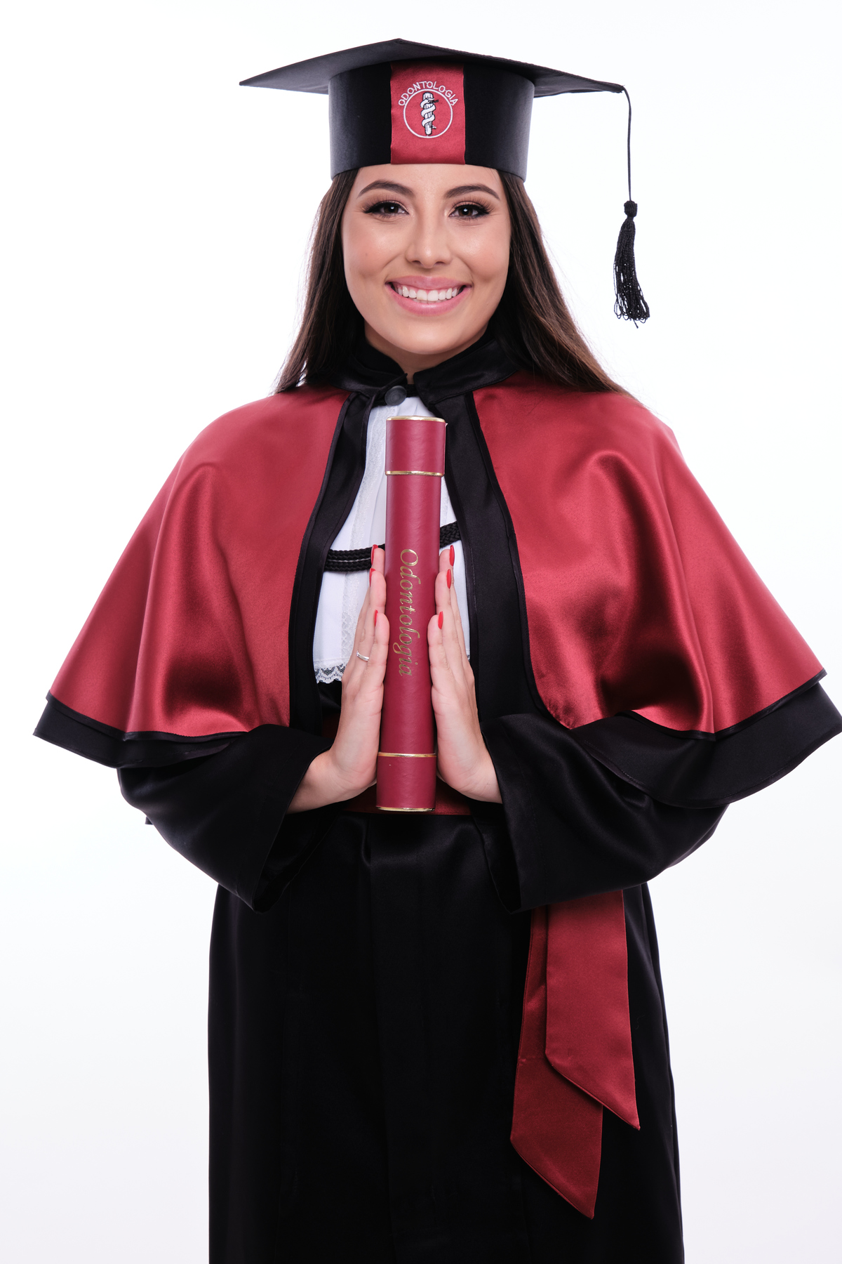 Dra. Leticia Bigas - Cirurgiã Dentista - Universidade Tuiuti do Parana