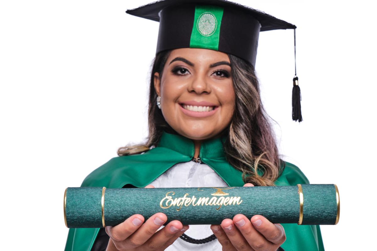 Enfermeira Hellen Silva Rachid