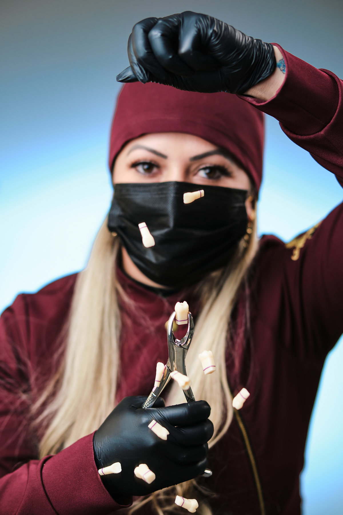 Dra. Sabrina Setti - Cirurgiã Dentista - Universidade Tuiuti do Parana